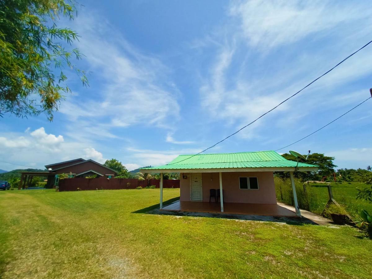 Villa Tempoyak Homestay Pantai Cenang  Exterior foto